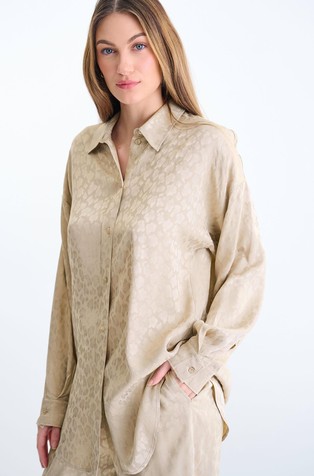 Talena pyjama shirt with leopard print