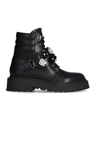 Kožne gležnjače s ukrasnim cvjetovima