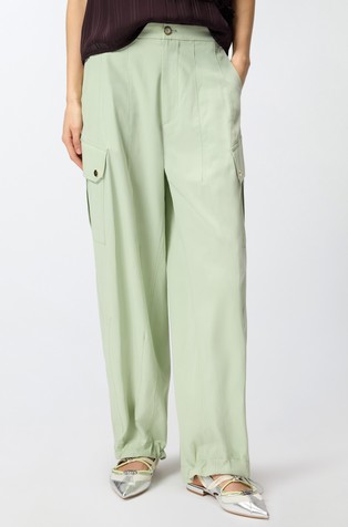 Wide-leg cotton cargo pants