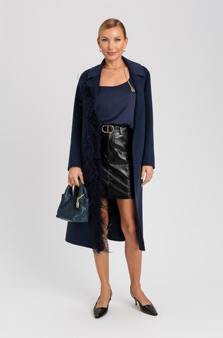 Mini suknja od umjetne kože s remenom