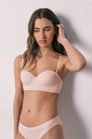 Seamless strapless bra
