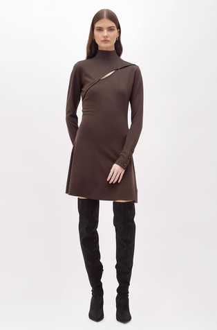 Kratka jersey haljina s izrezanim detaljem