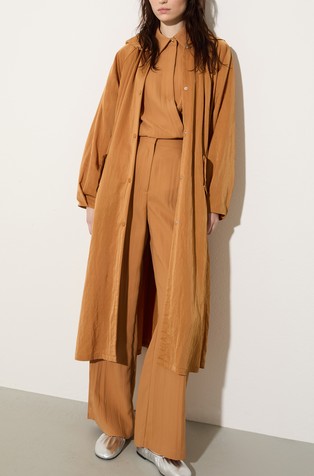 Oversized water-repellent parachute parka