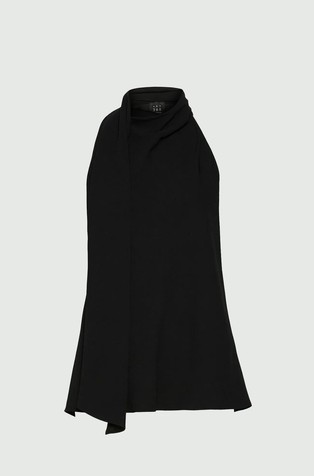 Art. 365 Selected By Gabrielle Caunesil top s drapiranim ovratnikom