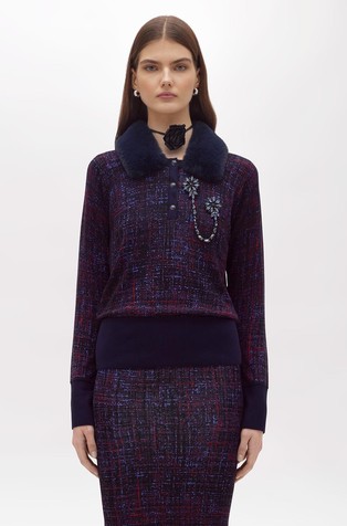 Obostran pleten pulover s uzorkom i umjetnim krznom