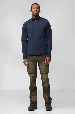 Keb pulover s flisiranom unutrašnjošću