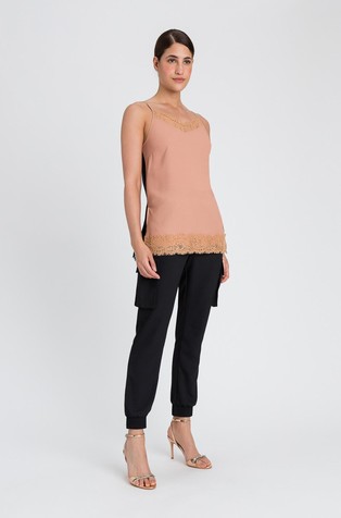 Satenski top s umetcima od čipke