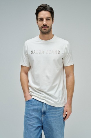 T-shirt with branding