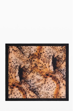 Satenska marama s uzorkom