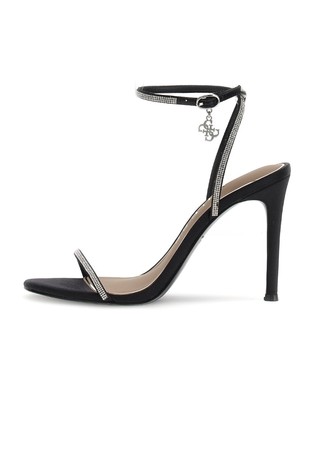 Charmer sandale s petom i ukrasnim kamenčićima