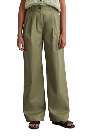 Wide pleated trousers made from stretchy organic cotton twill