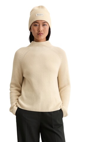 Mock-neck knit jumper in a regular fit made of organic cotton