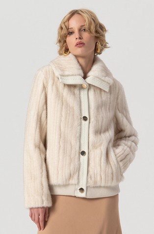 Jakna od umjetnog krzna s pletenim obrubima