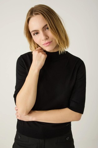 Pletena majica kratkih rukava s povišenim ovratnikom