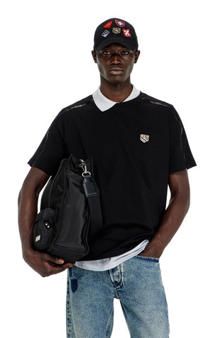 T-shirt with logo patch