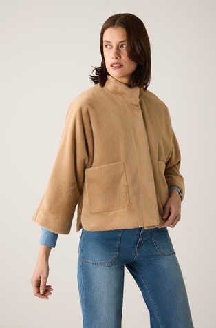 Kratka jakna od umjetnog krzna