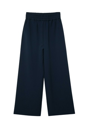 Flowing pants with elastic waistband and wide leg