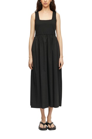 Long dress in a fabric mix
