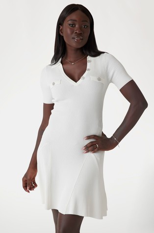 Rebrasto pletena haljina s polo ovratnikom