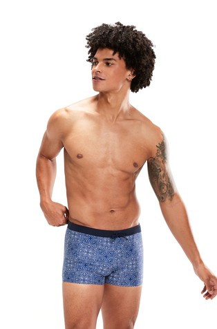 Valmilton Asht Aquashort