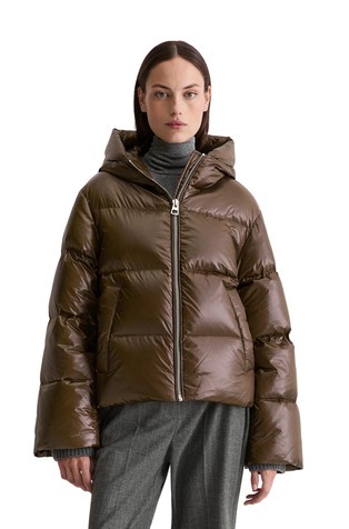 Kratka jakna punjena paperjem s kapuljačom