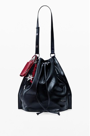 Ruksak s više načina nošenja