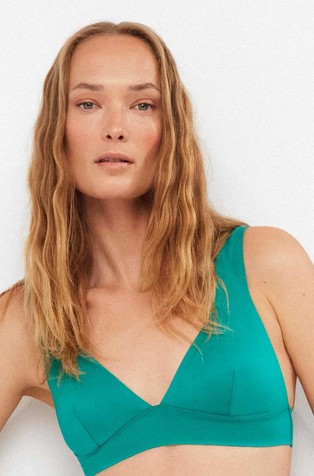 Triangular bikini top