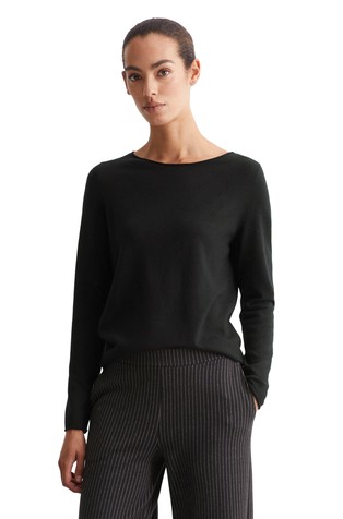 Slim fit knitted jumper in wool-blend