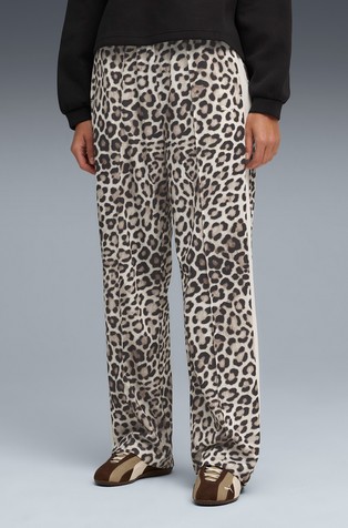 T7 LEO LUXE Leopard Print Pants