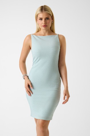 Pripijena haljina s mikro zakovicama