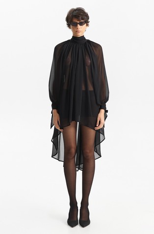 Prozirna haljina s trakom za vezanje uz ovratnik