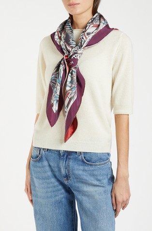 Svilena marama s uzorkom