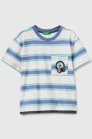 Prugasta majica s džepom na prsima