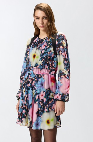 Kratka haljina od žoržeta s cvjetnim uzorkom