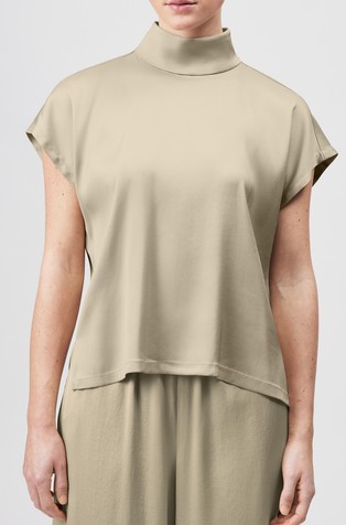 Shirt blouse with stand-up collar in satin