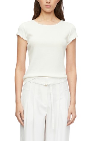 Ribbed round neck shirt with decorative trim