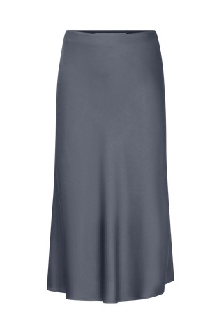 Midi length slipskirt in luxurious satin