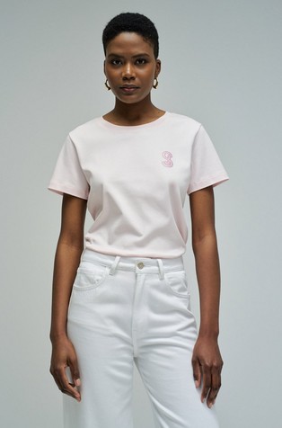 T-shirt with branding