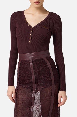 Rebrasto pletena majica dugih rukava s džepom na prsima