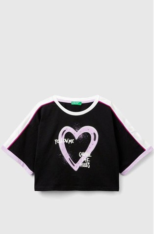 Cropped majica s otiskom i ukrasnim kamenčićima