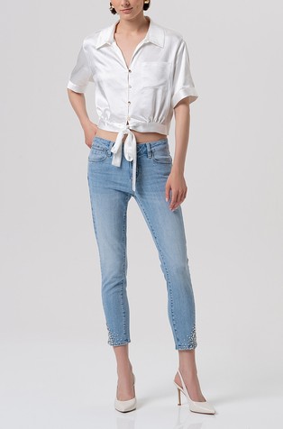 Slim fit push up jeans hlače s ukrasnim kamenčićima