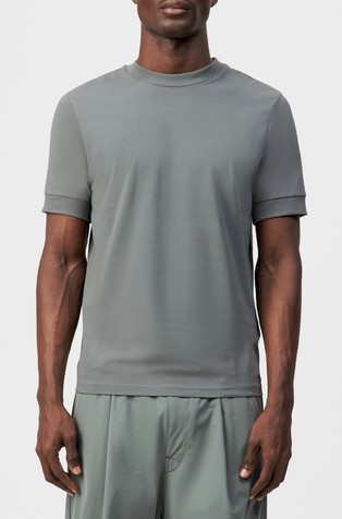 Body fitted t-shirt